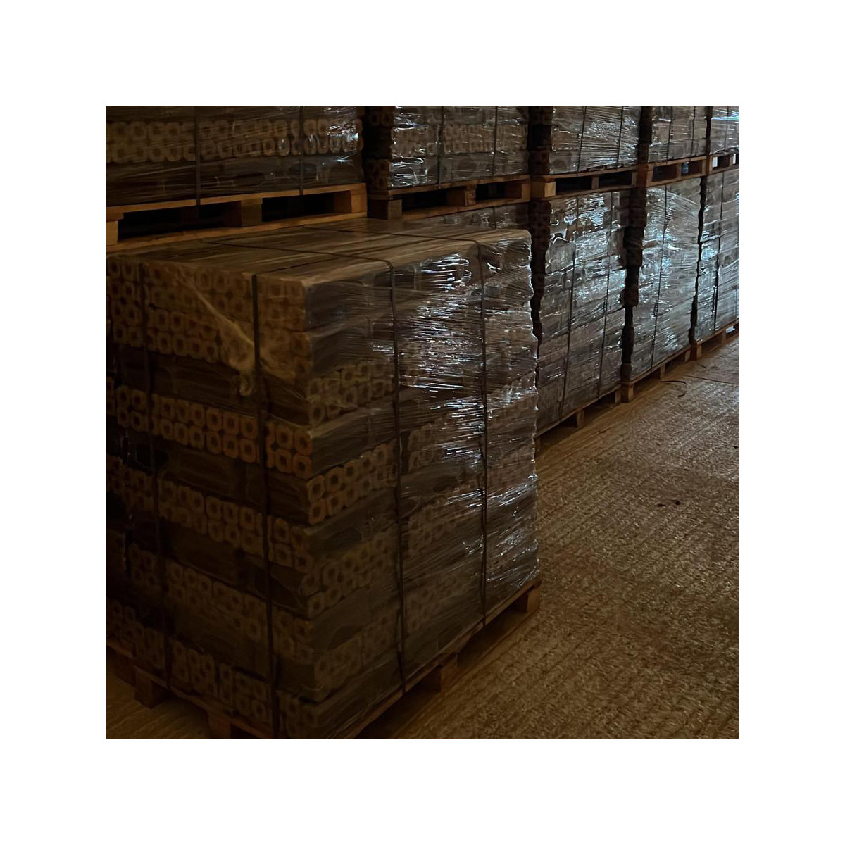 Single Pack of BRITEBURN Pini Kay High Density Hardwood Heatlogs Single Pack of BRITEBURN Pini Kay High Density Hardwood Heatlogs