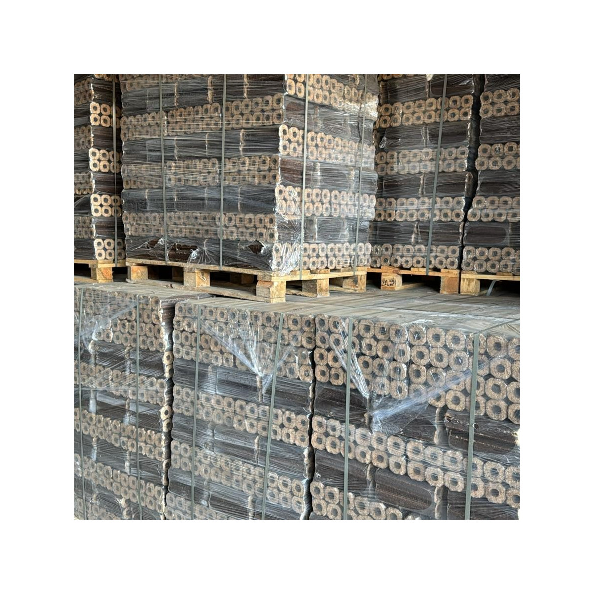 BRITEBURN Pini Kay High Density Hardwood Heatlogs BRITEBURN Pini Kay High Density Hardwood Heatlogs