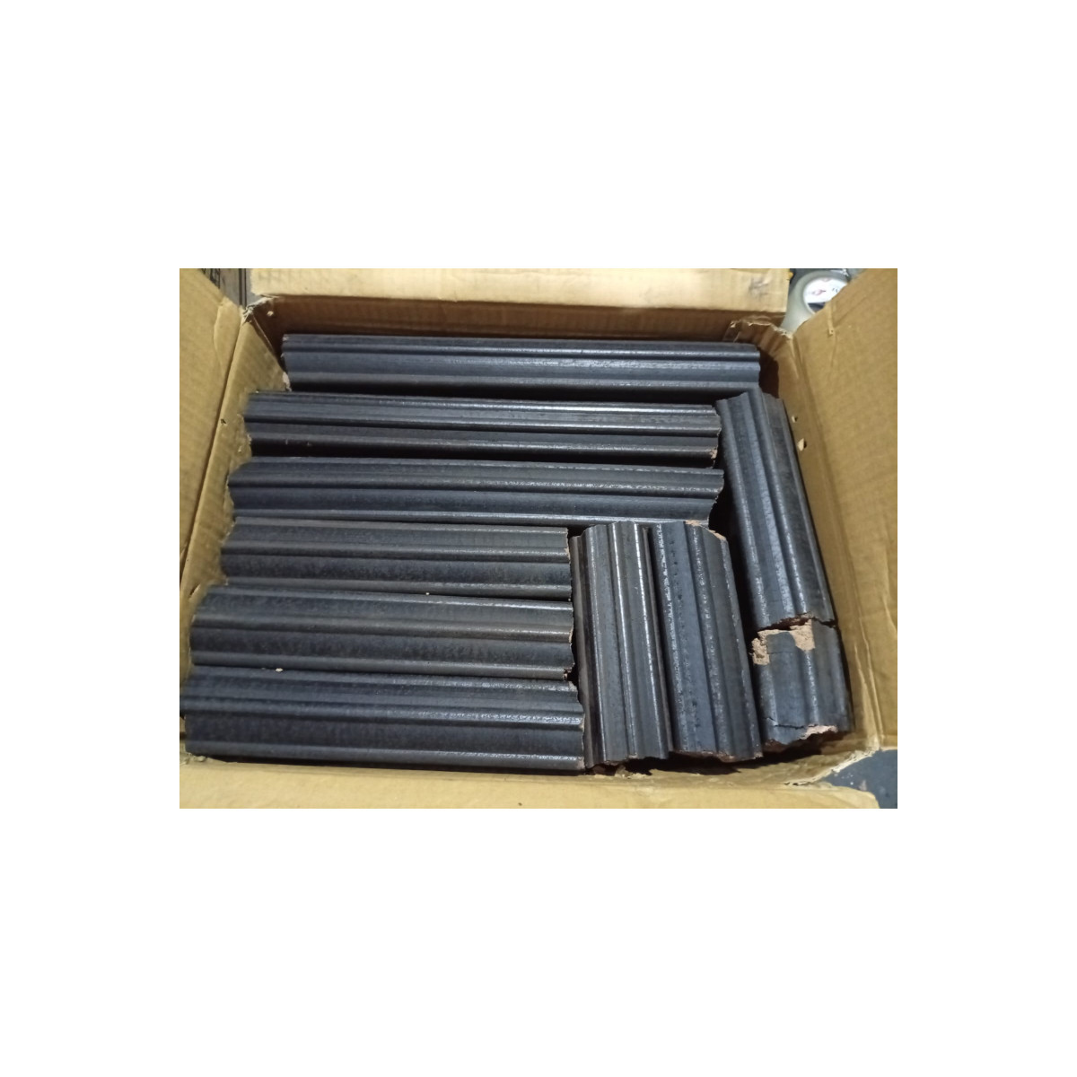 BRITEBURN Hazelnut Shell Pini Kay Briquettes